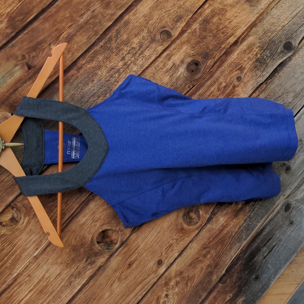 MPG tank with shelf bra Purple Small